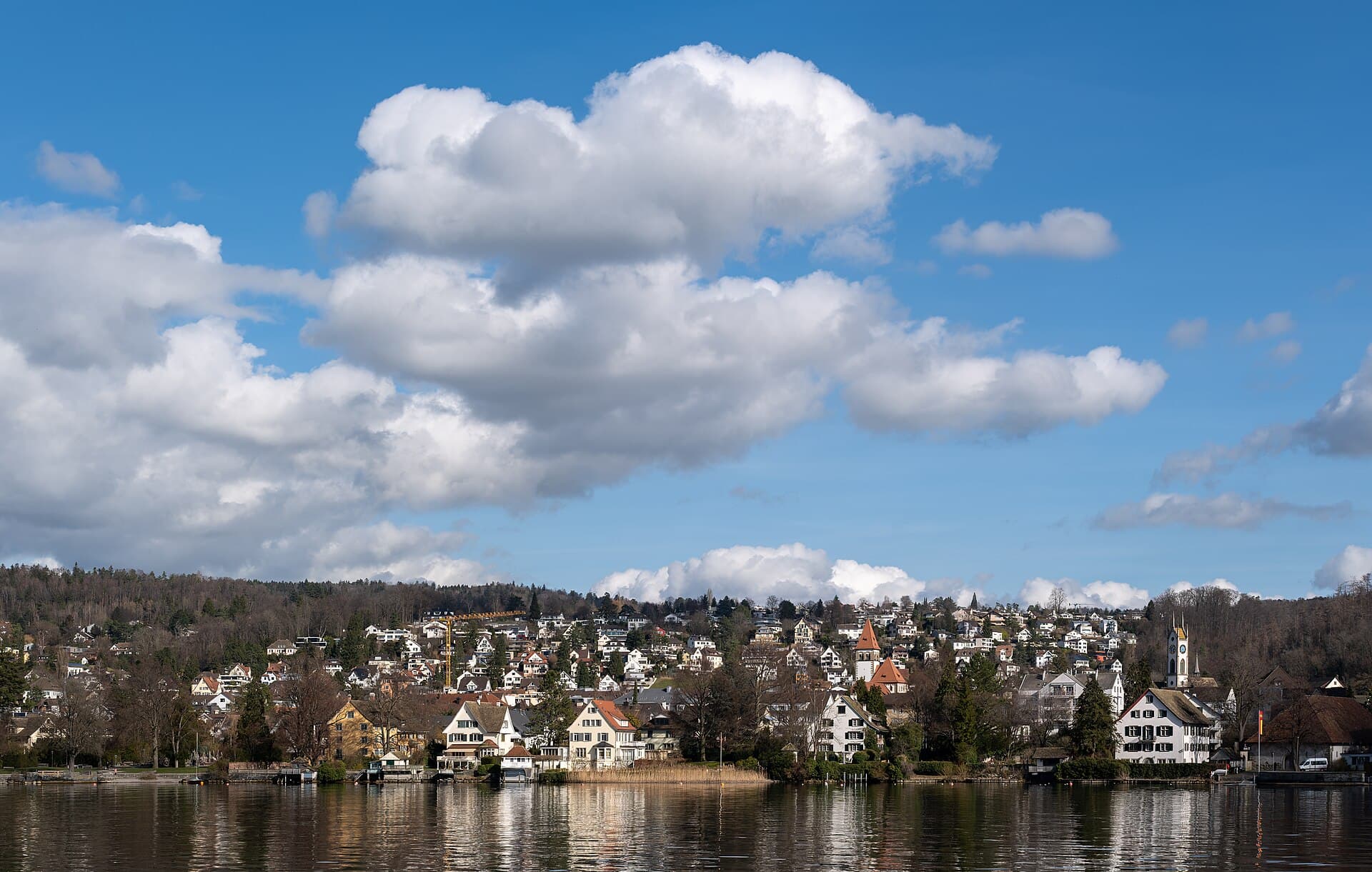 Küsnacht on the shore of Lake Zurich, near Paracelsus Recovery